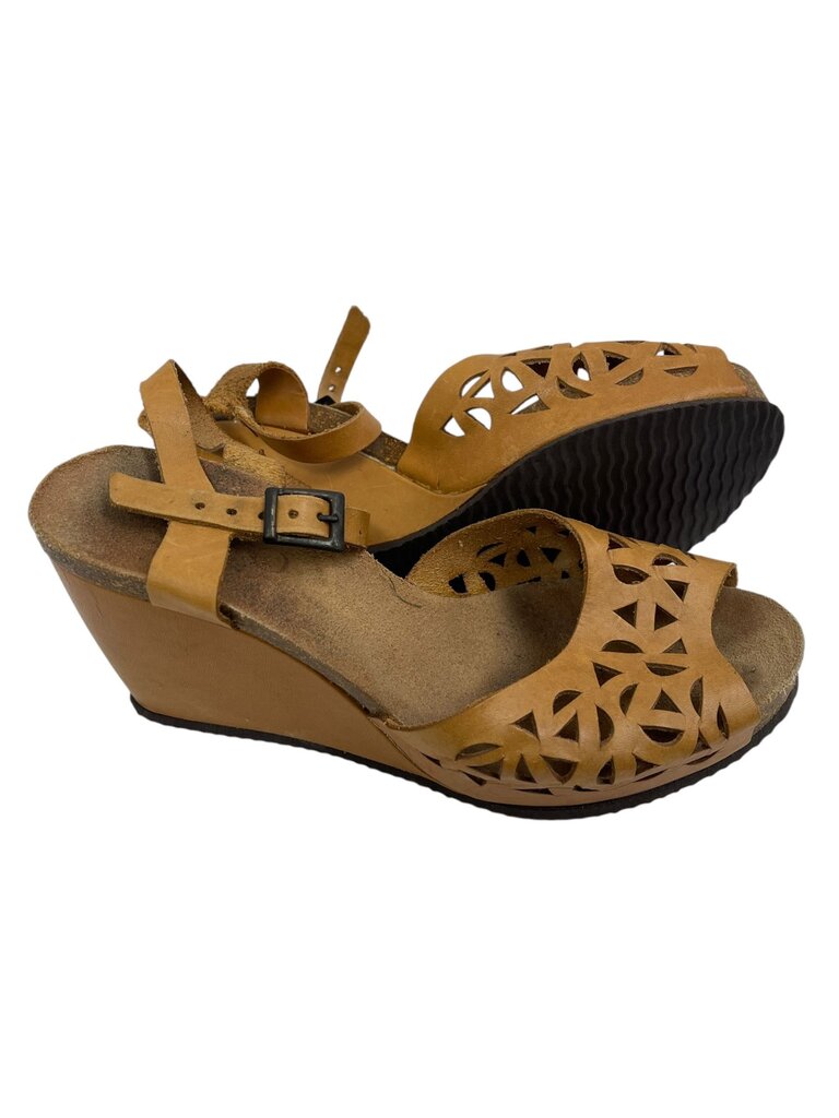 Neo Wedges - Size 37 (marks)