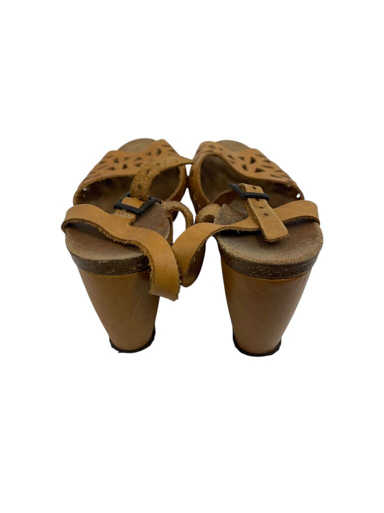 Neo Wedges - Size 37 (marks)