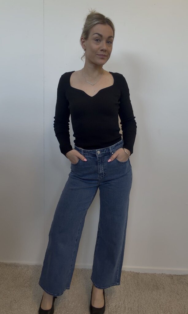 Seed Wide leg Jeans - Size 8