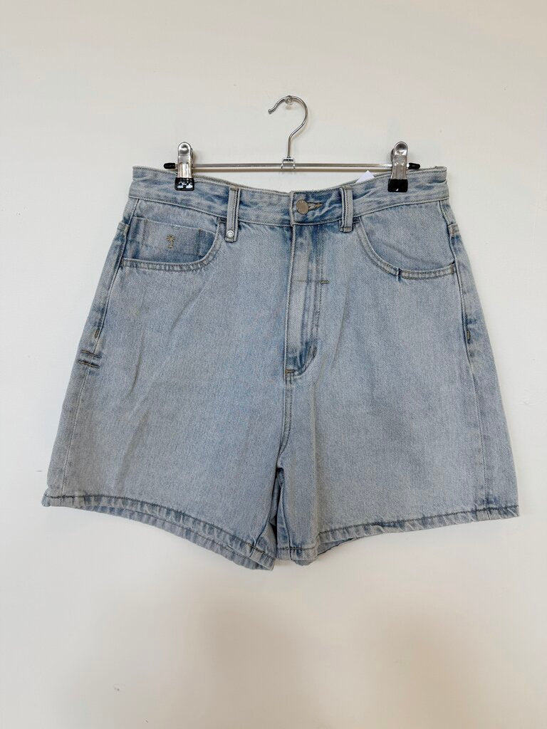 Thrills Shorts - Size 12