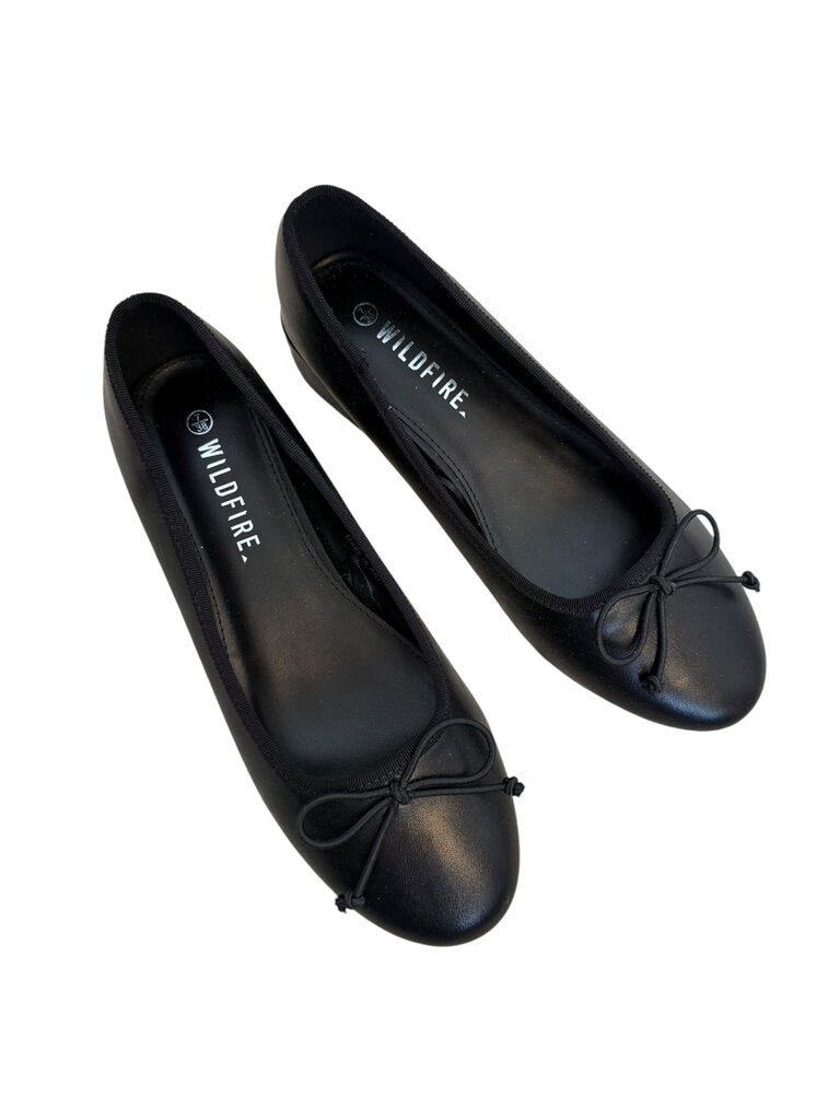 Wildfire "Noble" Shoes (NEW) - Size 7