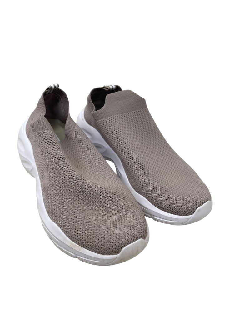Aimn Sneakers - Size 7