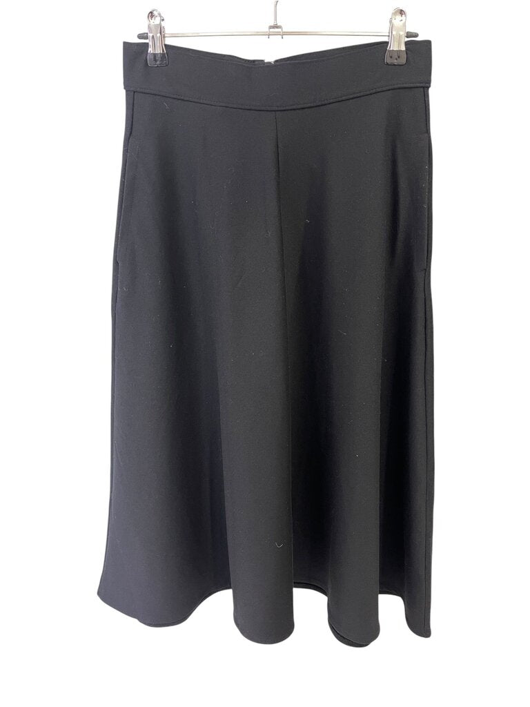 Gap Skirt - Size XS