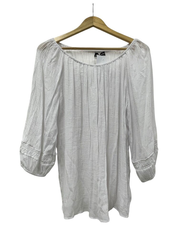 Mesmerise Blouse - Size 16