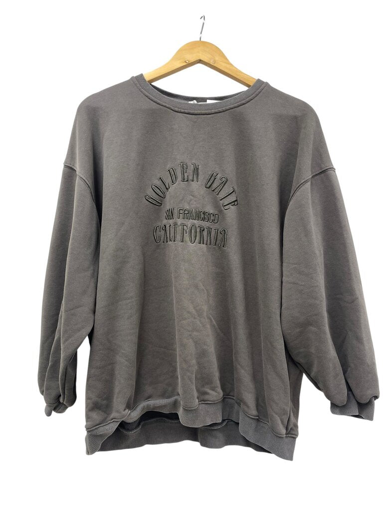 Vine Apparel Crew - Size 12