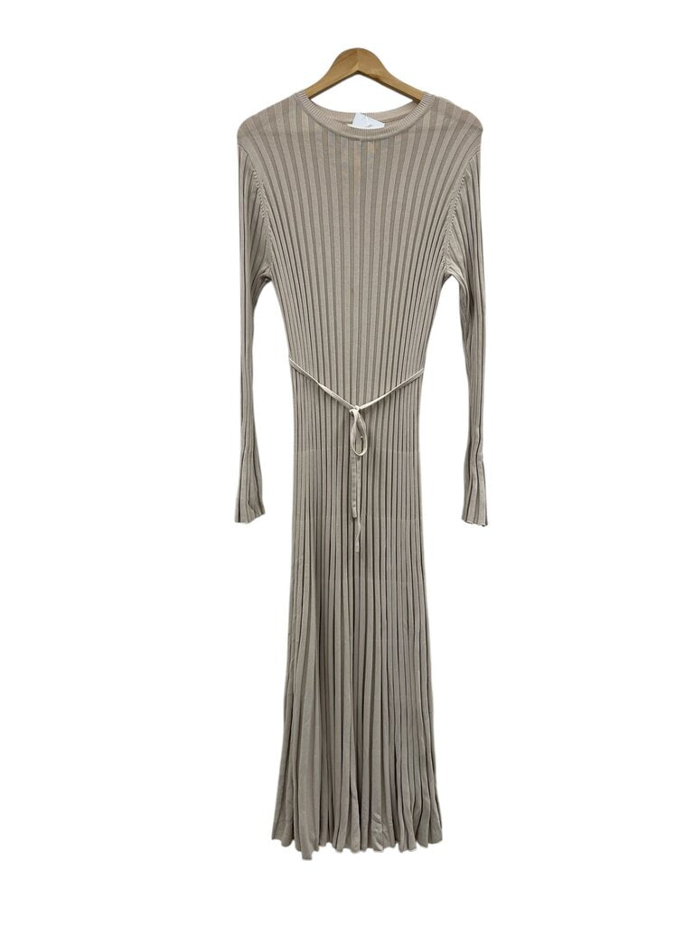 Dissh Dress (pull) - Size M
